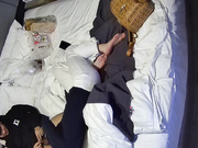 大学城民宿无敌的邻家清纯系长发女生 被男友扣逼到发软 把男友口硬 阴唇好大 女上位到高潮 2